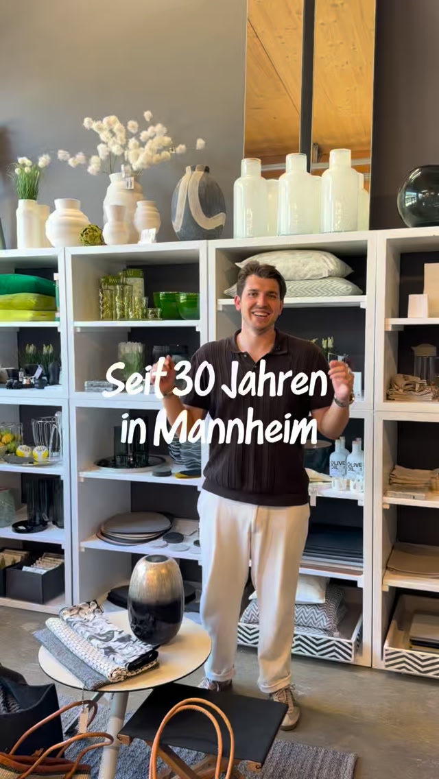 ✨ Viele kennen uns noch aus der Mannheimer Innenstadt – heute findet Ihr uns mit noch mehr Platz für Inspiration., Seit 30 Jahren dreht sich bei uns alles um schönes Wohnen. In unserem Store erwartet