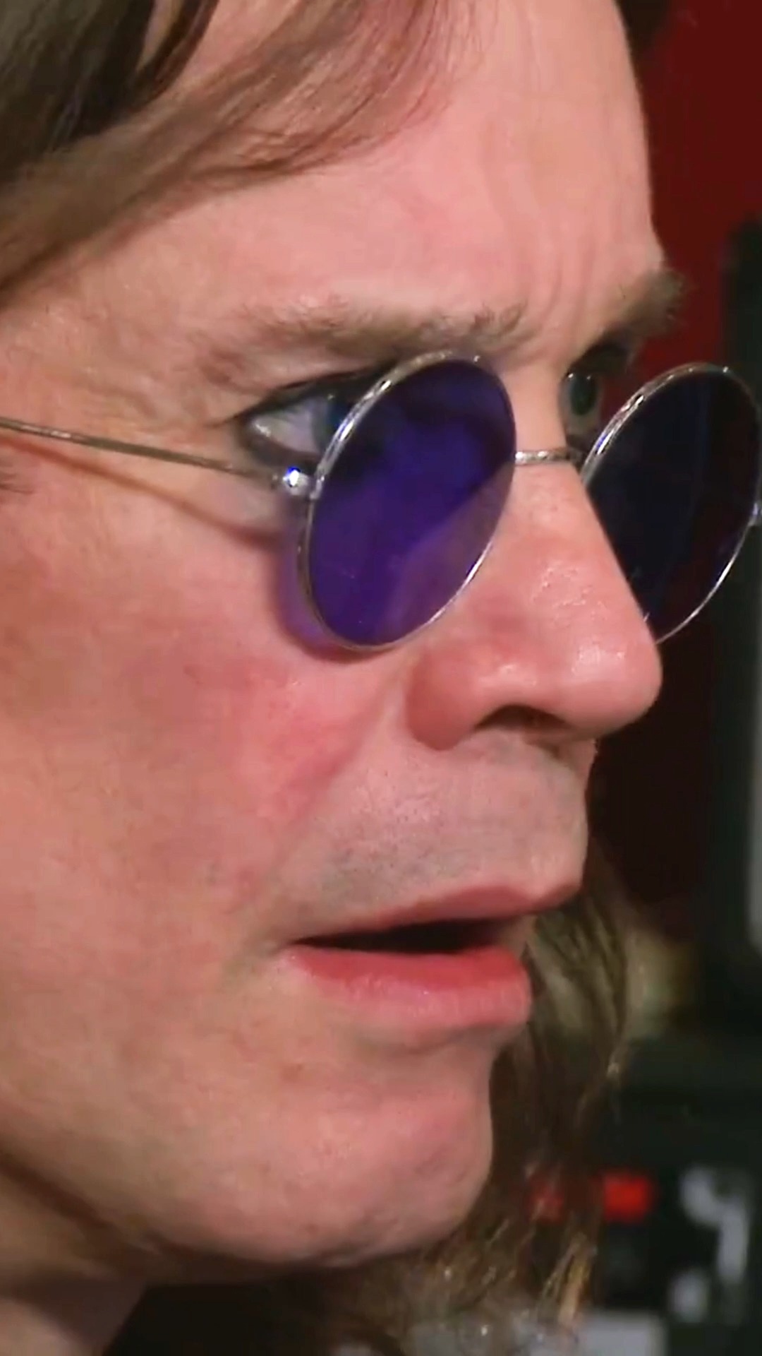 Ozzy Osbourne gets in total SHOCK from RANDY RHOADS Lost Studio Solo ...