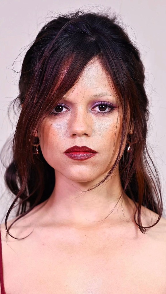 ¡Adiós Wednesday! Fans exigen la salida de Jenna Ortega de la serie”😱 # ...
