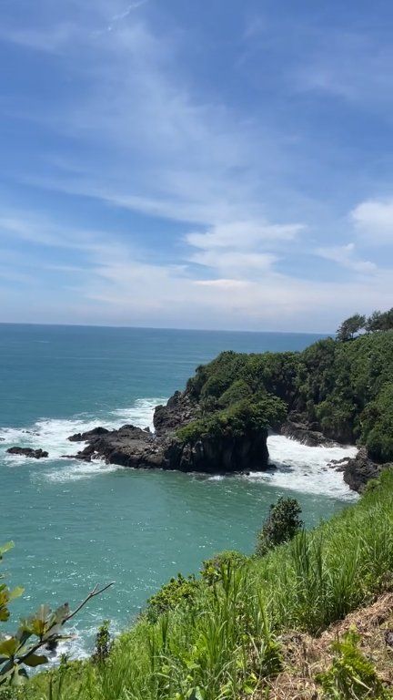 Keindahan sekitar obyek wisata pantai lampon | Kebumen Beriman