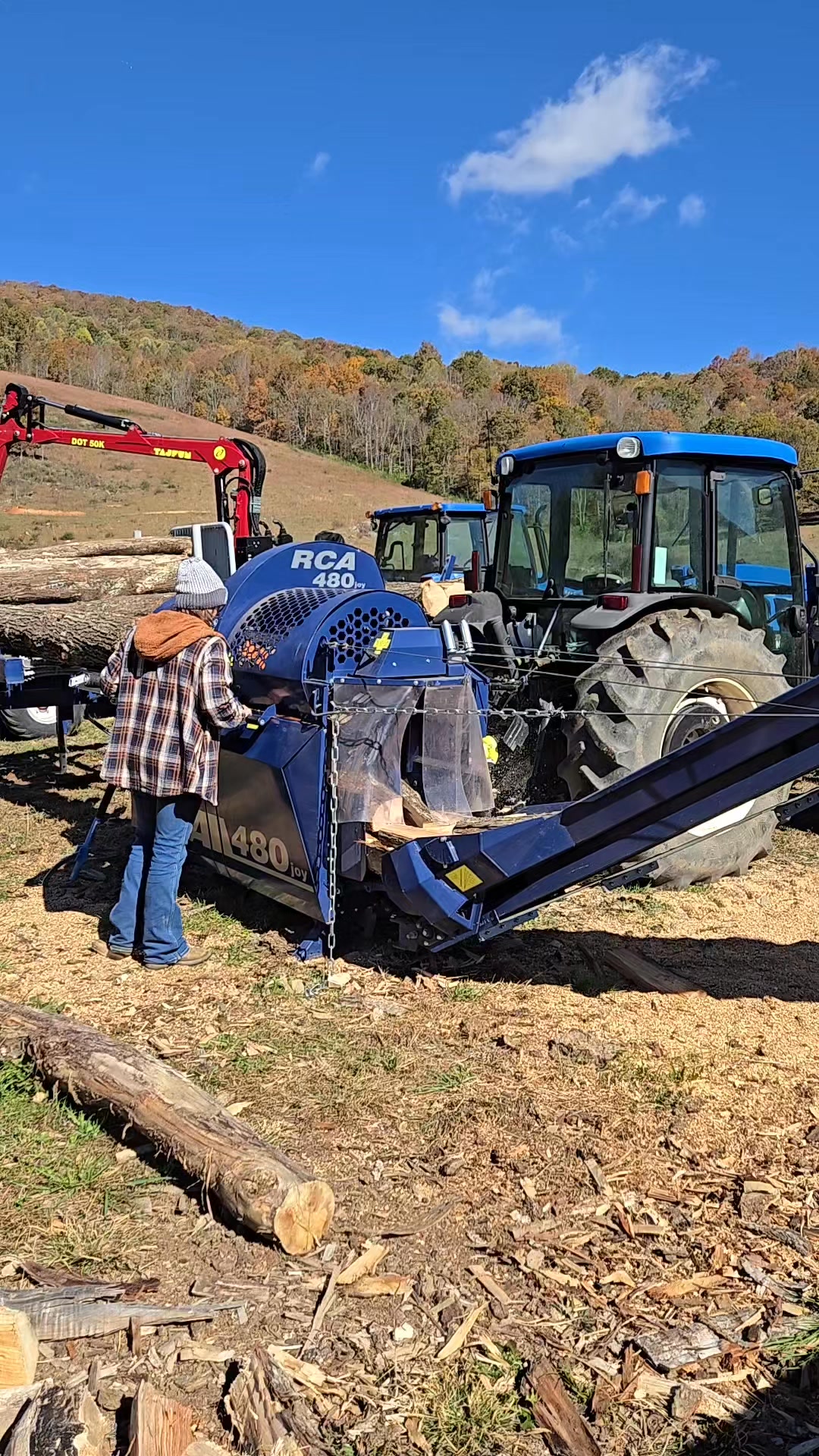 Working on another load. Russ Willey Tajfun USA #firewood #familyfarm # ...