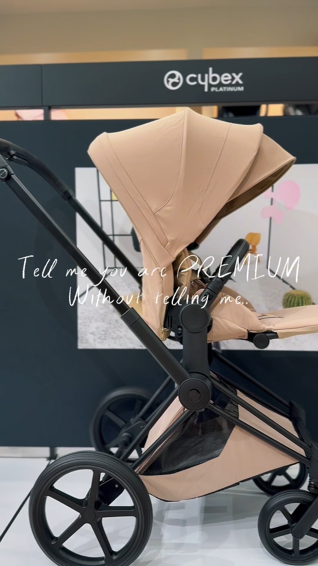 maxi cosi la Maxi-Cosi Minla 6-in-1 High Chair Essential Graphite BElink Cleaning is a breeze Color:Grey Suede Airflo Switch Black Casette