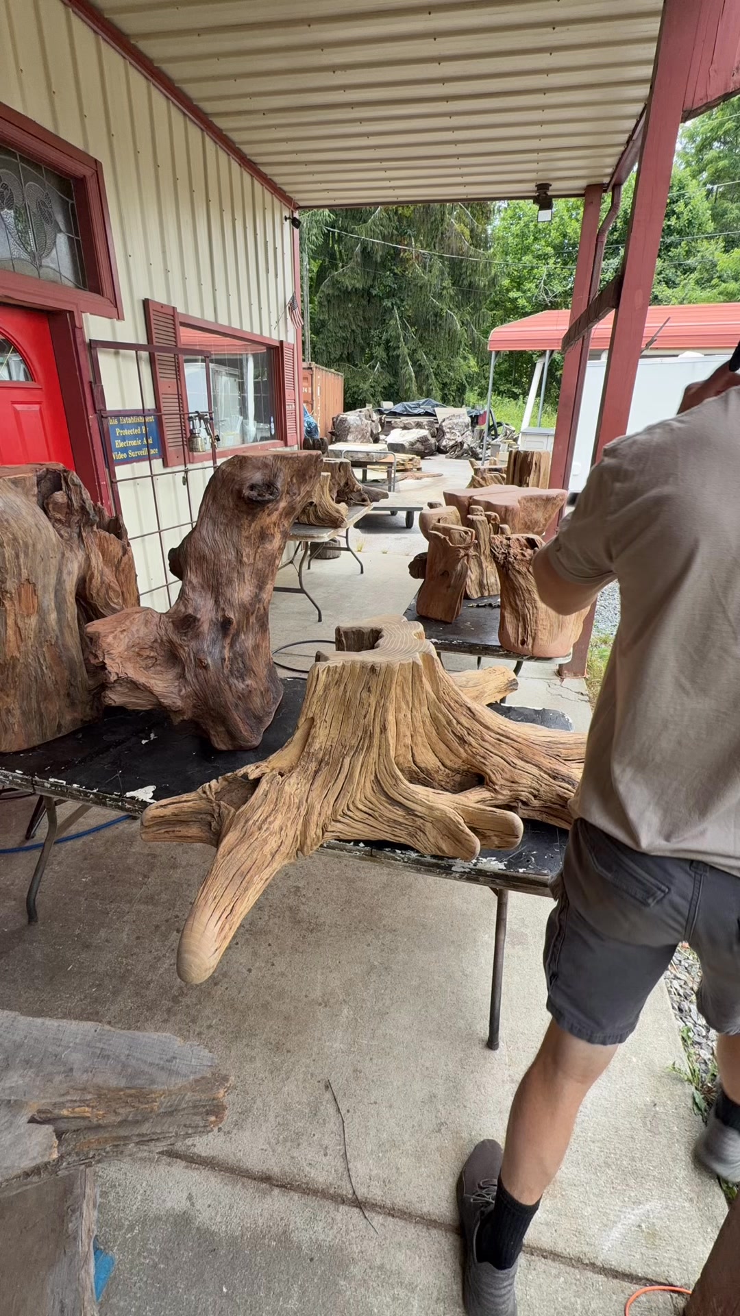 ゆなぱぱ農園 スツール追加分 リラックスワイド Nシールド Metzgers' Burl Wood Gallery | Waynesville NC