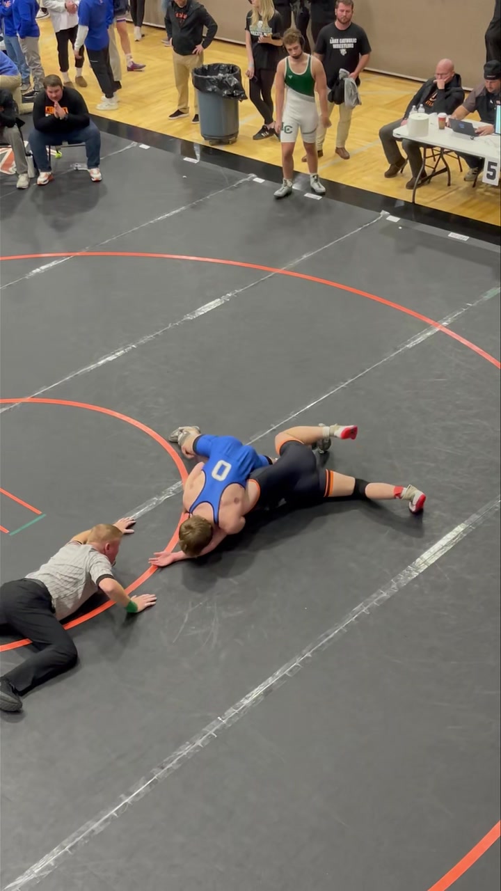 157lb Landon Moses pins Ratliff of New Lexington to move on to tomorrow ...