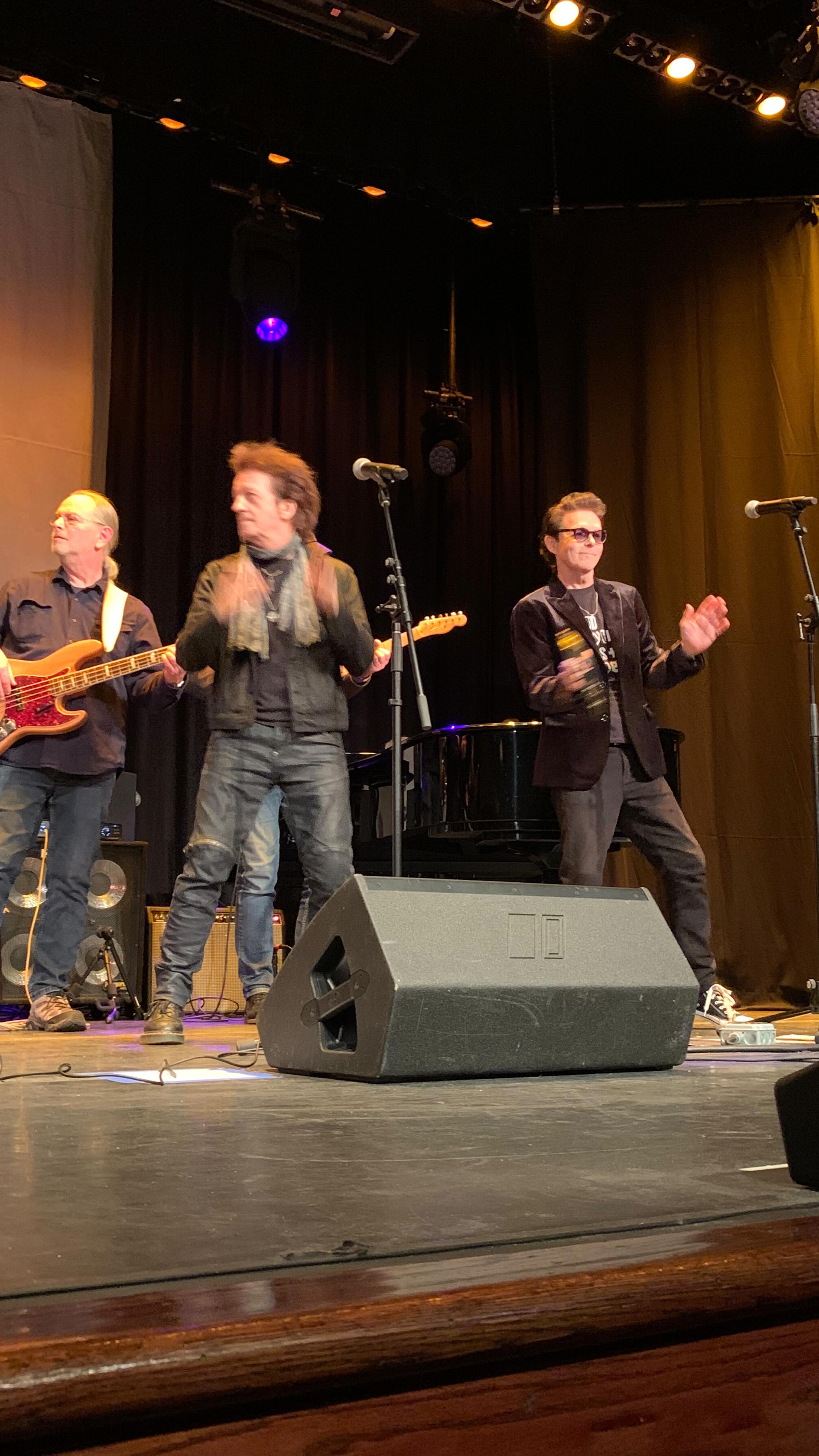 This was performing “Lawyers, Guns, and Money” last night at the Warren ...