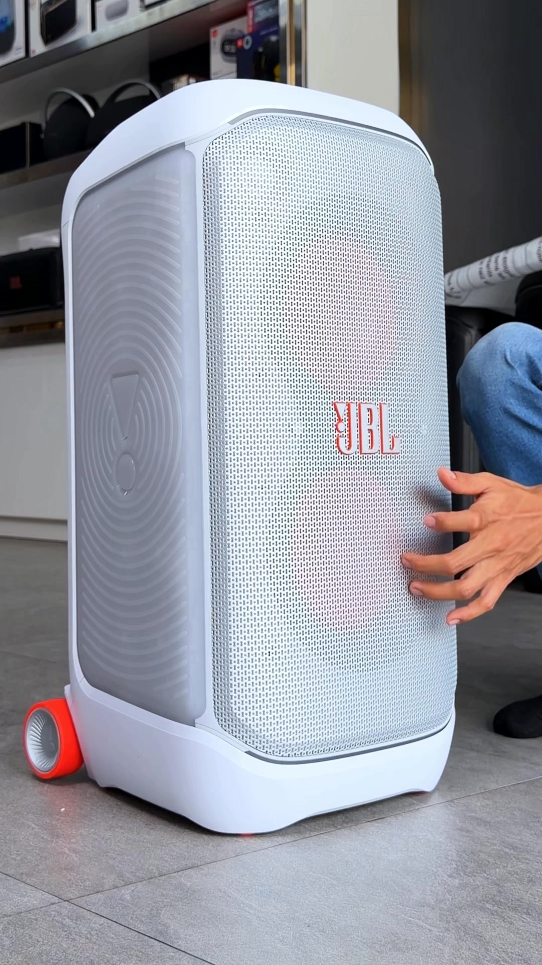 🎉 The JBL Partybox Stage 320 is now available in White! Get yours