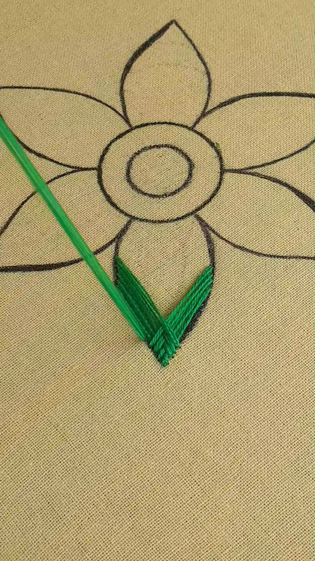 Fishbone hand Embroidery tutorial tutorial for beginners | Basic ...