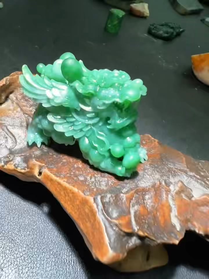 1400💰【龙凤呈祥】精品和田玉挂件，玉质温润细腻，古朴韵味十足，仿古