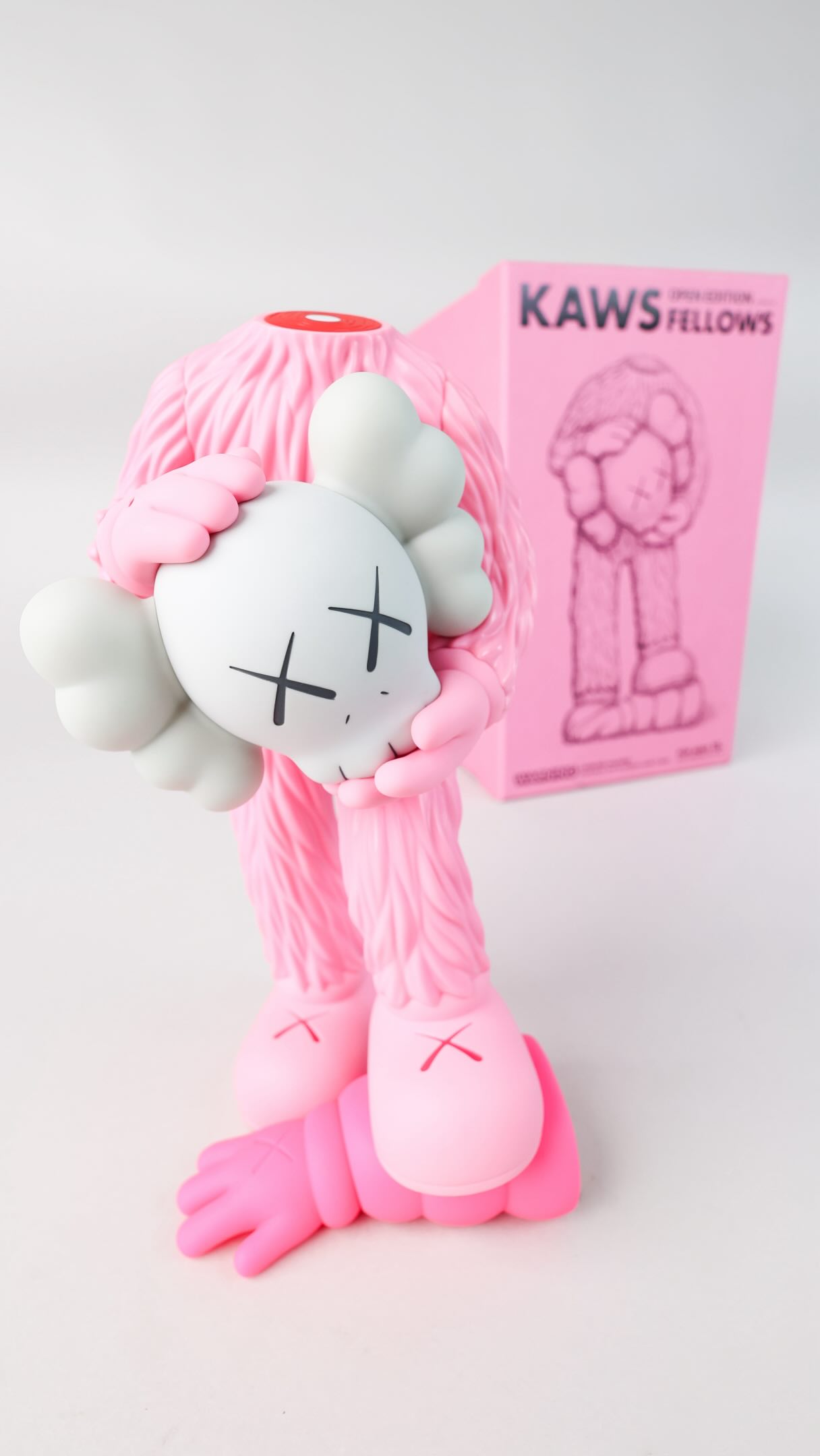 KAWS FELLOWS（PINK） KAWS - Fellows Vinyl Figure “Pink” A Fellows