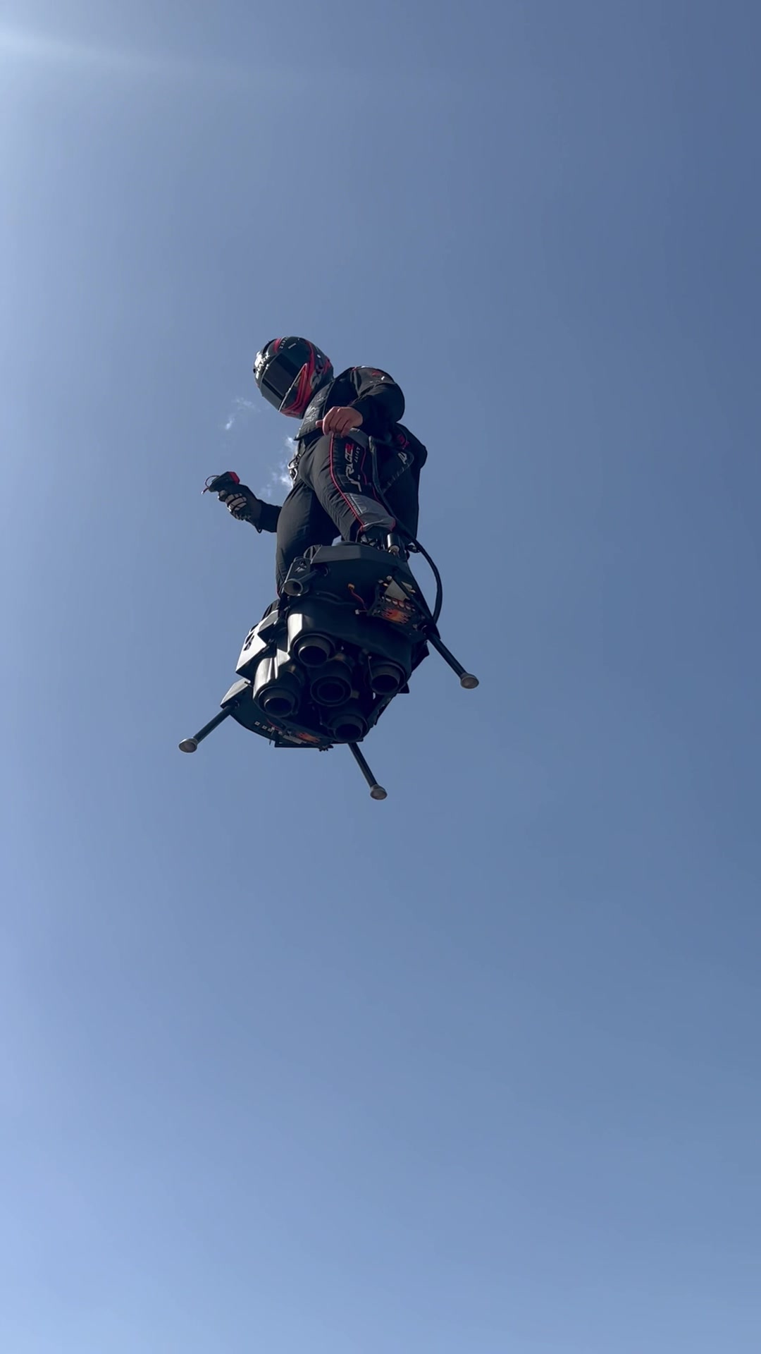 Flying over your office be like #frankyzapata #flyboardair #jetpack # ...