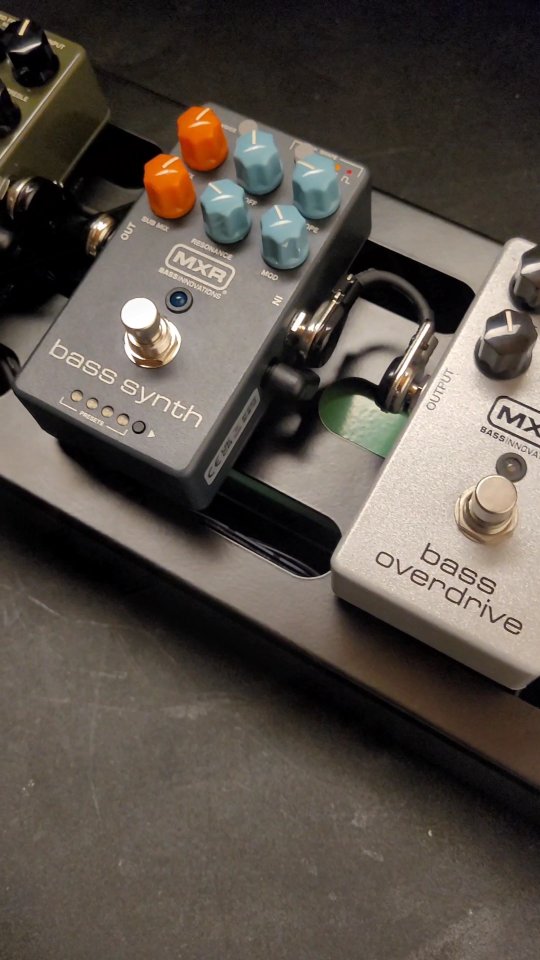 Compression made simple. Tone made exceptional. The EBS MultiComp