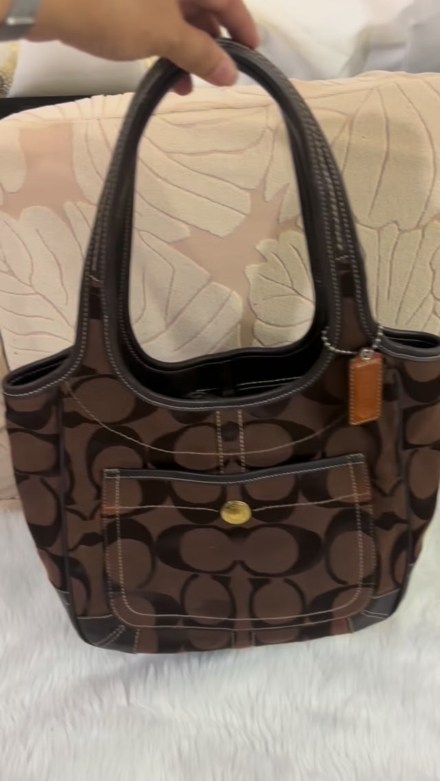 Vintage Coach Signature C Jacquard Ergo shoulder tote in choco