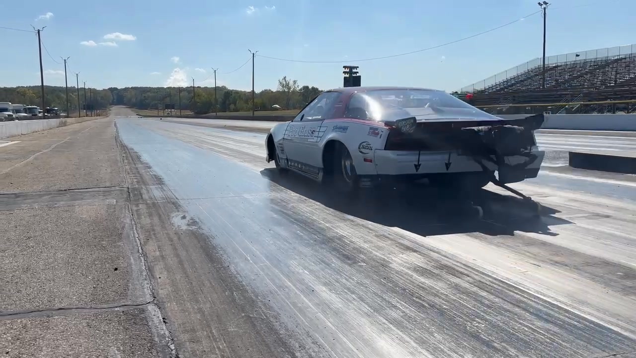Rusty Glidden in the Pro Glass Firebird testing for Sunday. | Bob ...