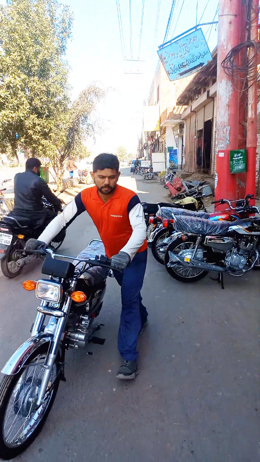 HONDA 125 self ️ | Sabir & Saghir Motors | Facebook