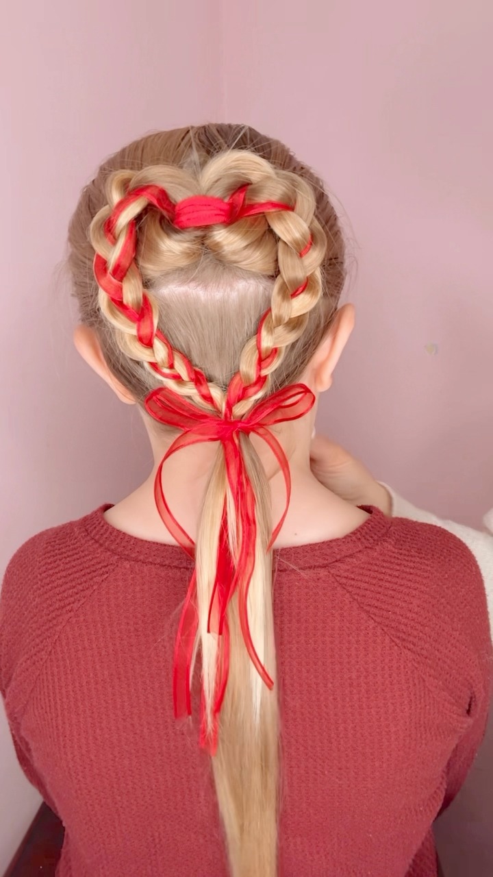 Red Ribbon Heart Braid | details in the c0mments | Mom Generations ...