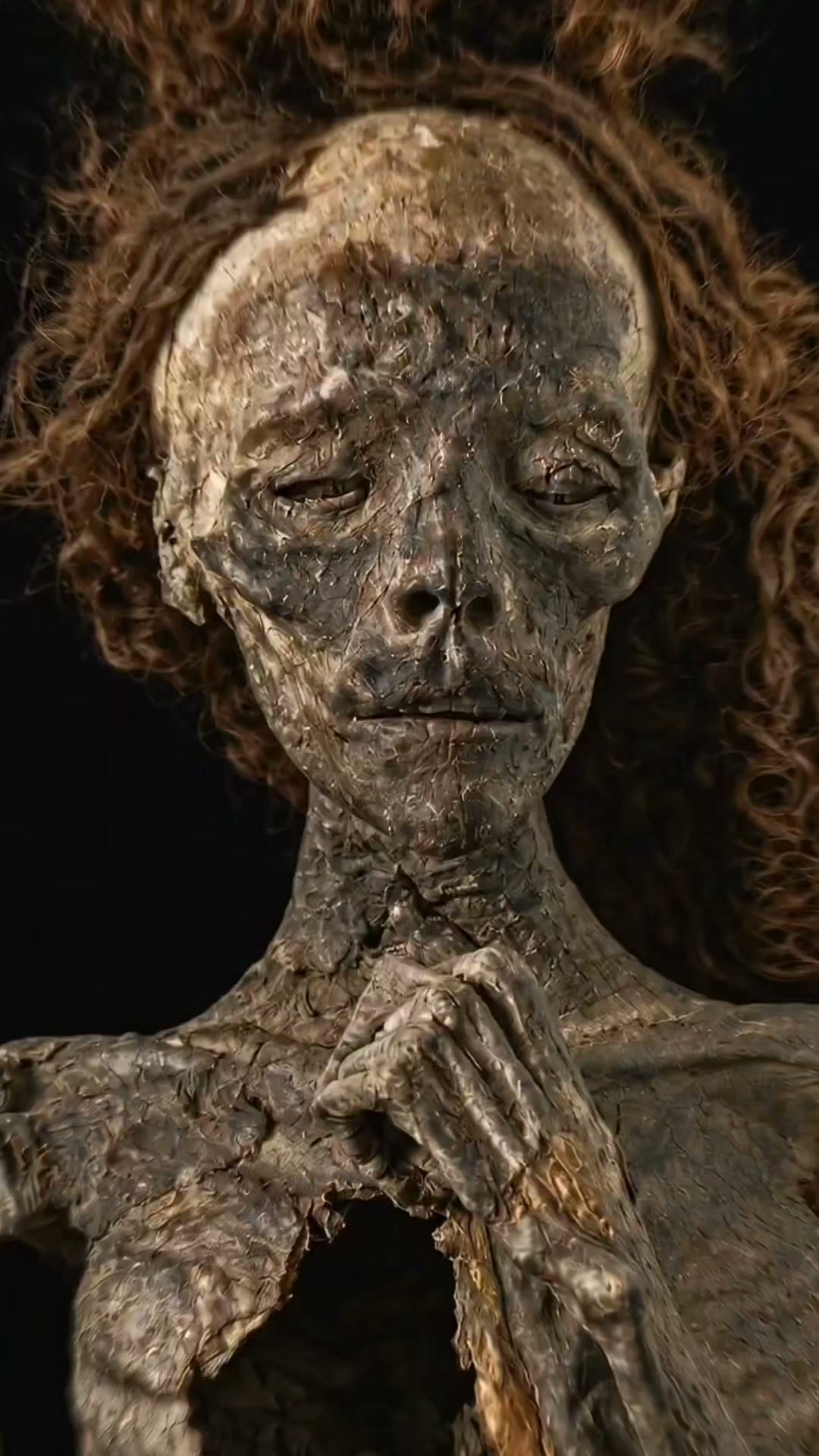 The Younger Lady — KV35YL Inside tomb KV35, one of ancient Egypt's
