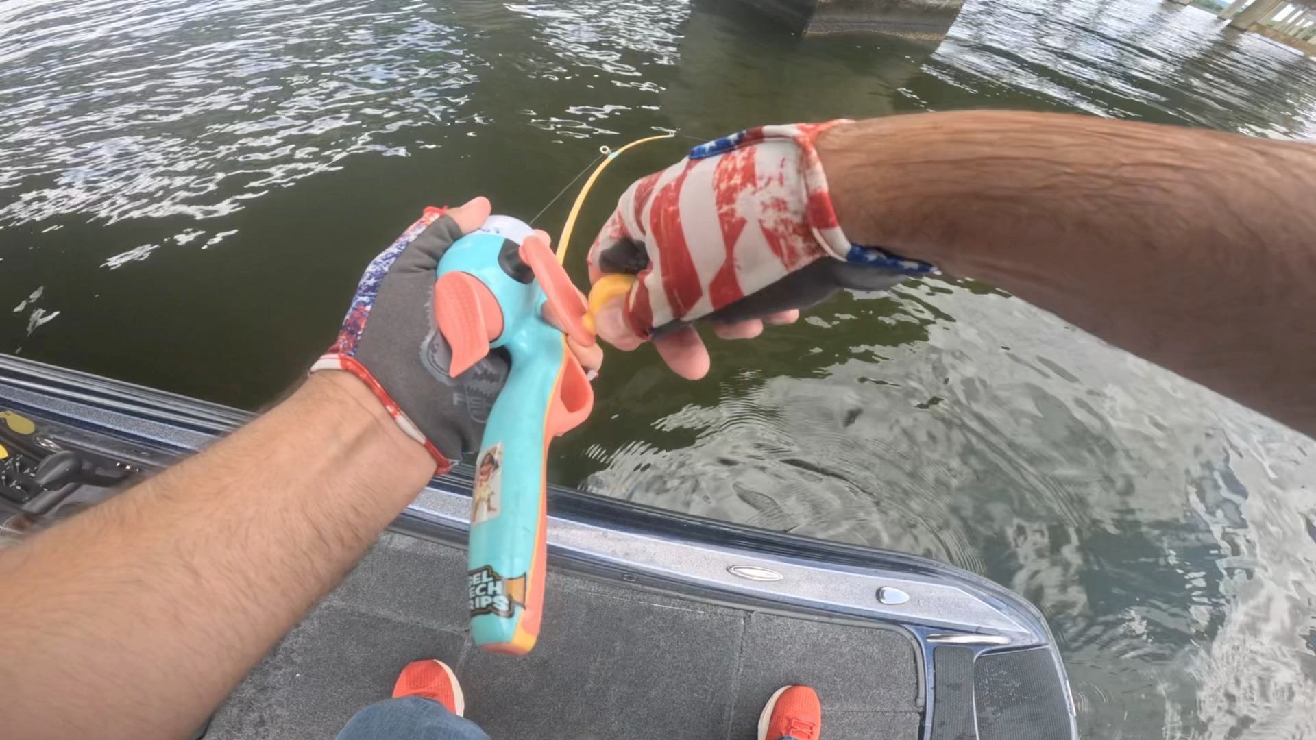 shimano 2018 baitrunner reels OC Spinning Reel Soft Lure Shimanos Dynabalance feature eliminates Color:FIVE Bass Magic Berkley Fusion19 Weighted EWG
