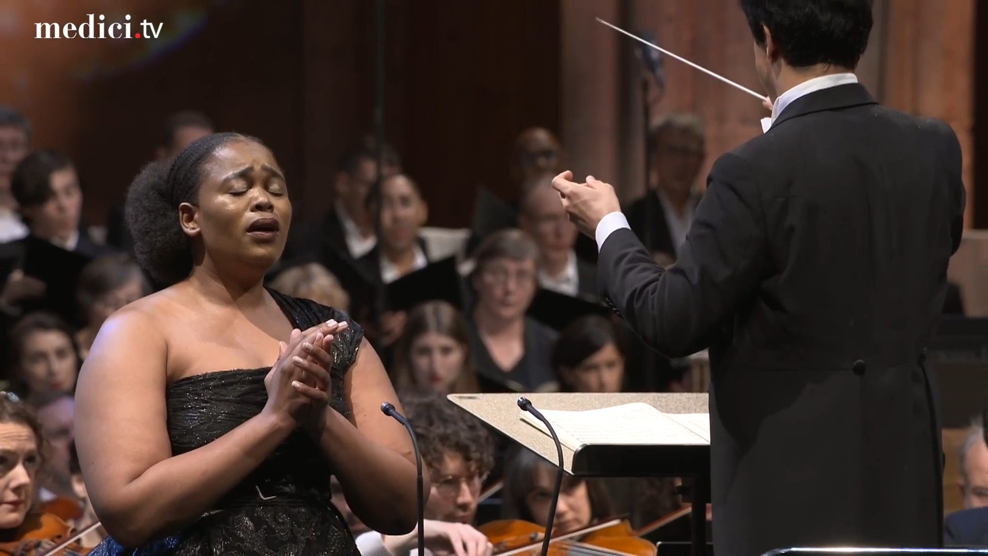 While we wait for the 2025 edition of the world opéra competition ...