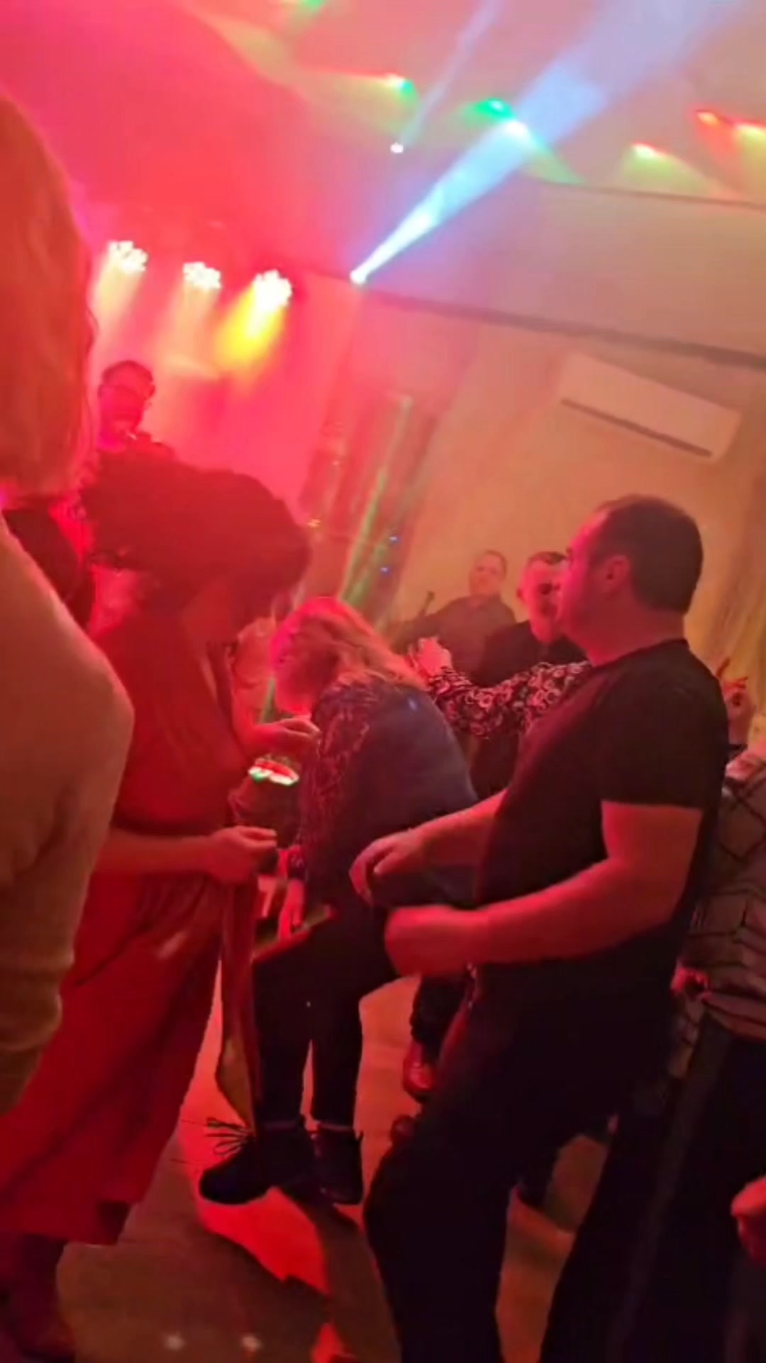 Praūžė Meilės ir dainų kupinas savaitgalis ♥️ Kavinė Roala Kavinė Roala ...