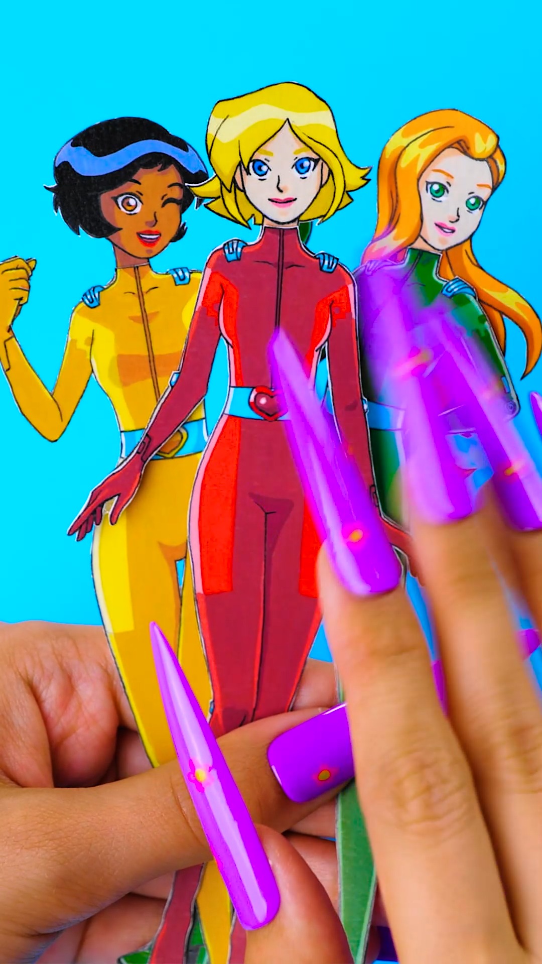 Totally Spies 💥 The hit animated series where teen spies Sam, Clover ...