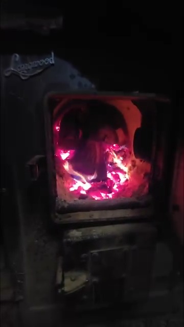My home-made firewood furnace / boiler #firewood #fabrication #redneck ...