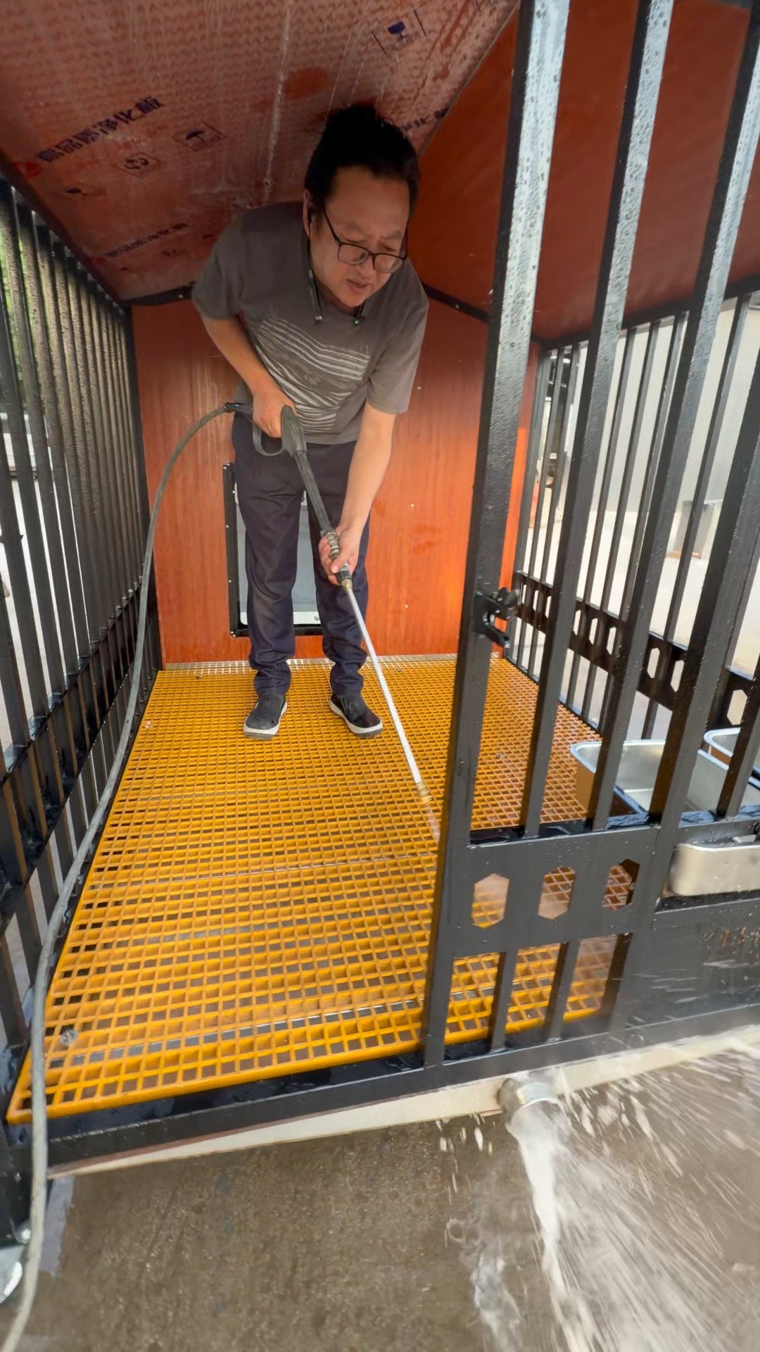 Top-tier heavy-duty dog house on wheels with foot brakes! Fully
