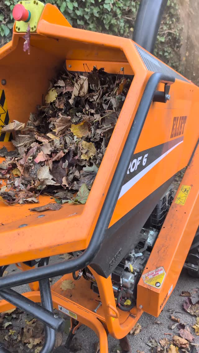 Autumn 🍁 leaf solutions We put leaves through the Eliet prof 6 mulcher ...