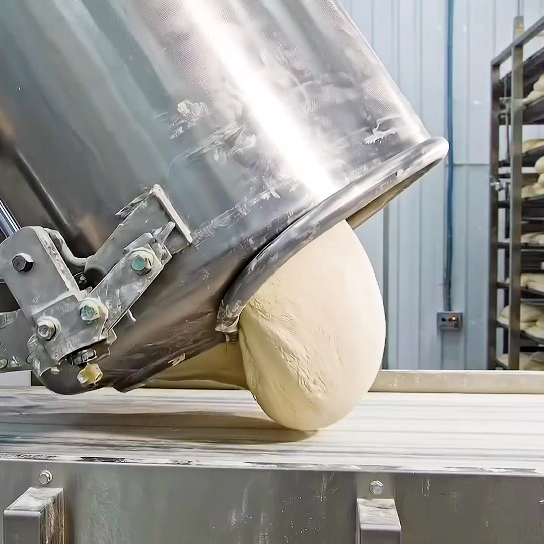 Pakistan's 24/7 Roti Factory | Mega Production and Supply | Unofficial ...