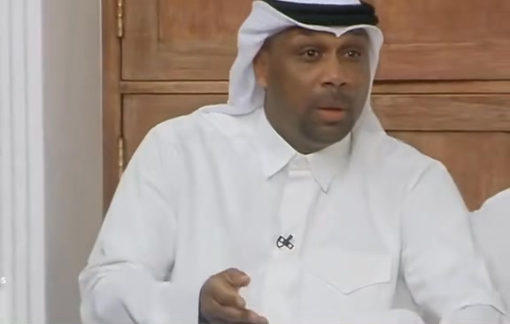 حي الله ابو شمم … رزاله غسل ولبس من الكابتن نشات اكرم للحكام الخليج في ...