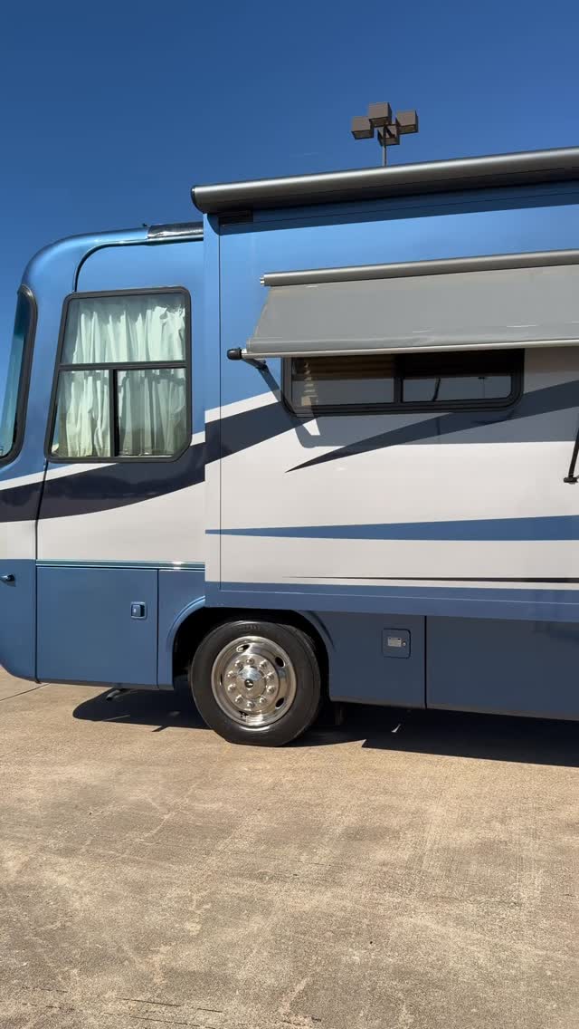 $69,995 - PRE-DEF Diesel .. call 832-492-1075 $69,995 - PRE-DEF DIESEL ...