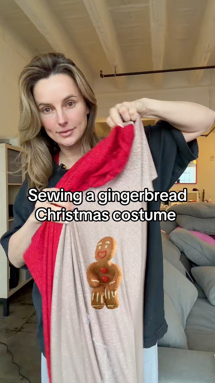 mummy's christmas pudding dress So here is the Puffy I made for my friend Janine, she looked great and got a lot of attention for having a totally unique Christmas costume 🎄🎅🏻🤶🏼 Baby christmas