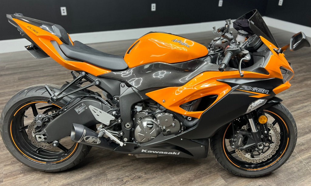 2020 Kawasaki Ninja ZX-6R 636 ABS Candy Steel Furnace Orange and