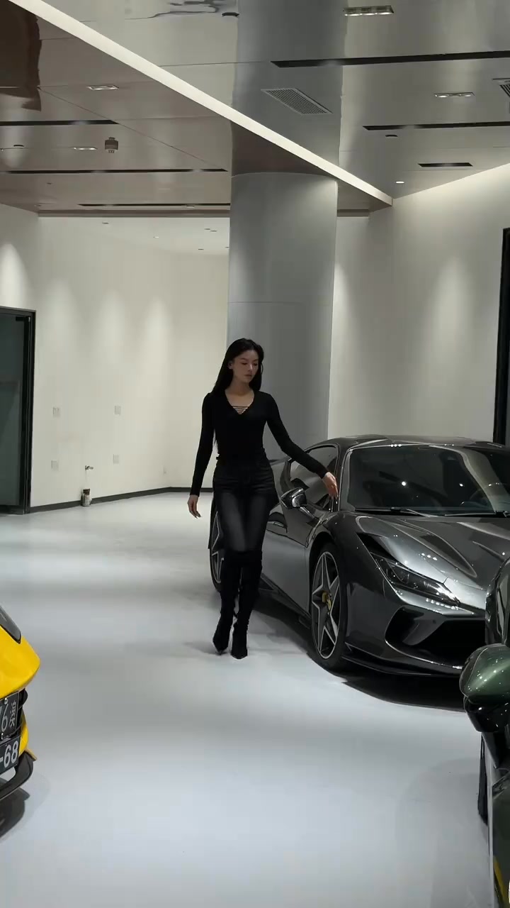 老公的新玩具 #辣妈 | 张泛妮 | Facebook