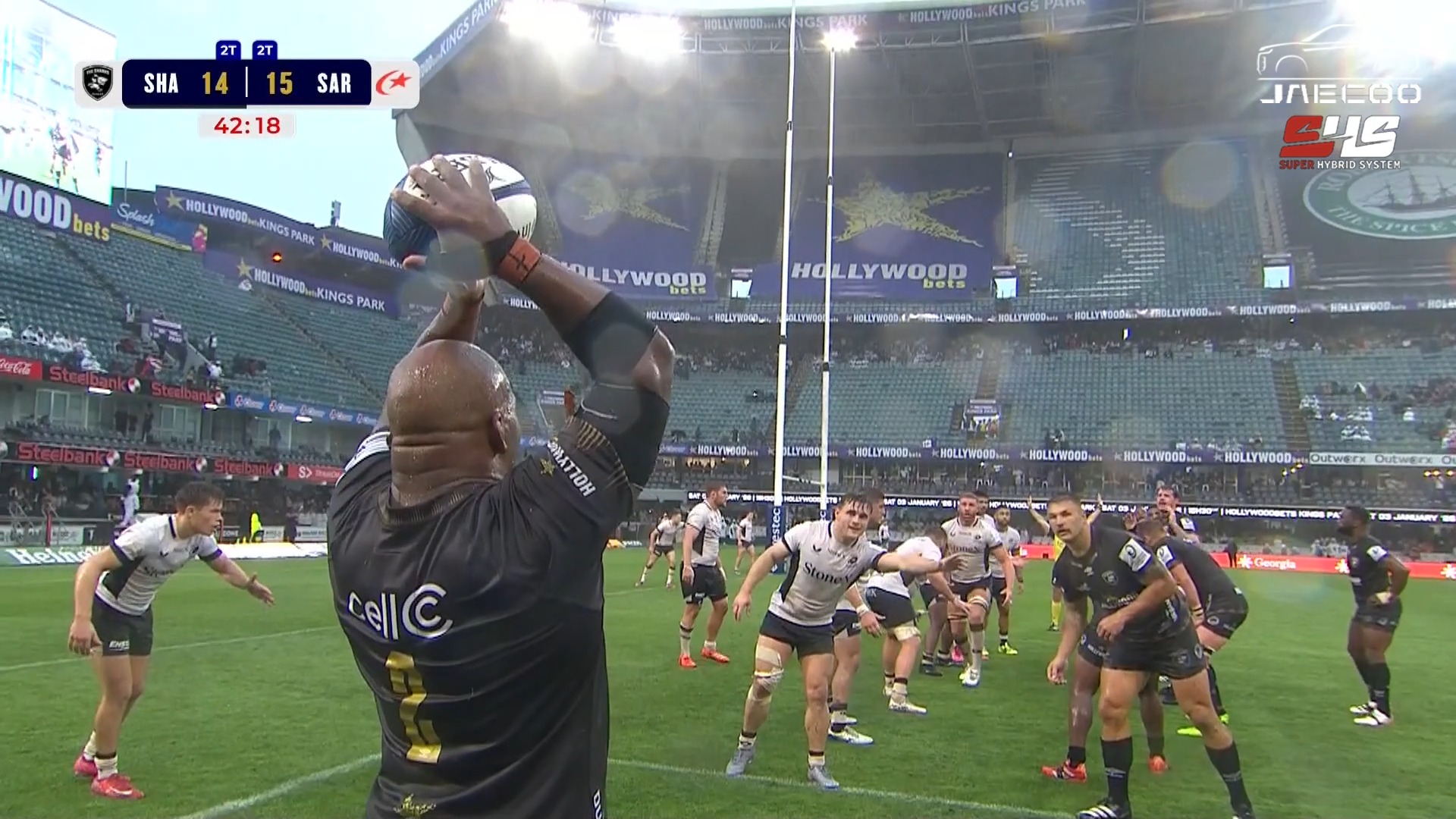 Super Hybrid Andre Esterhuizen was playing in the forwards for The ...