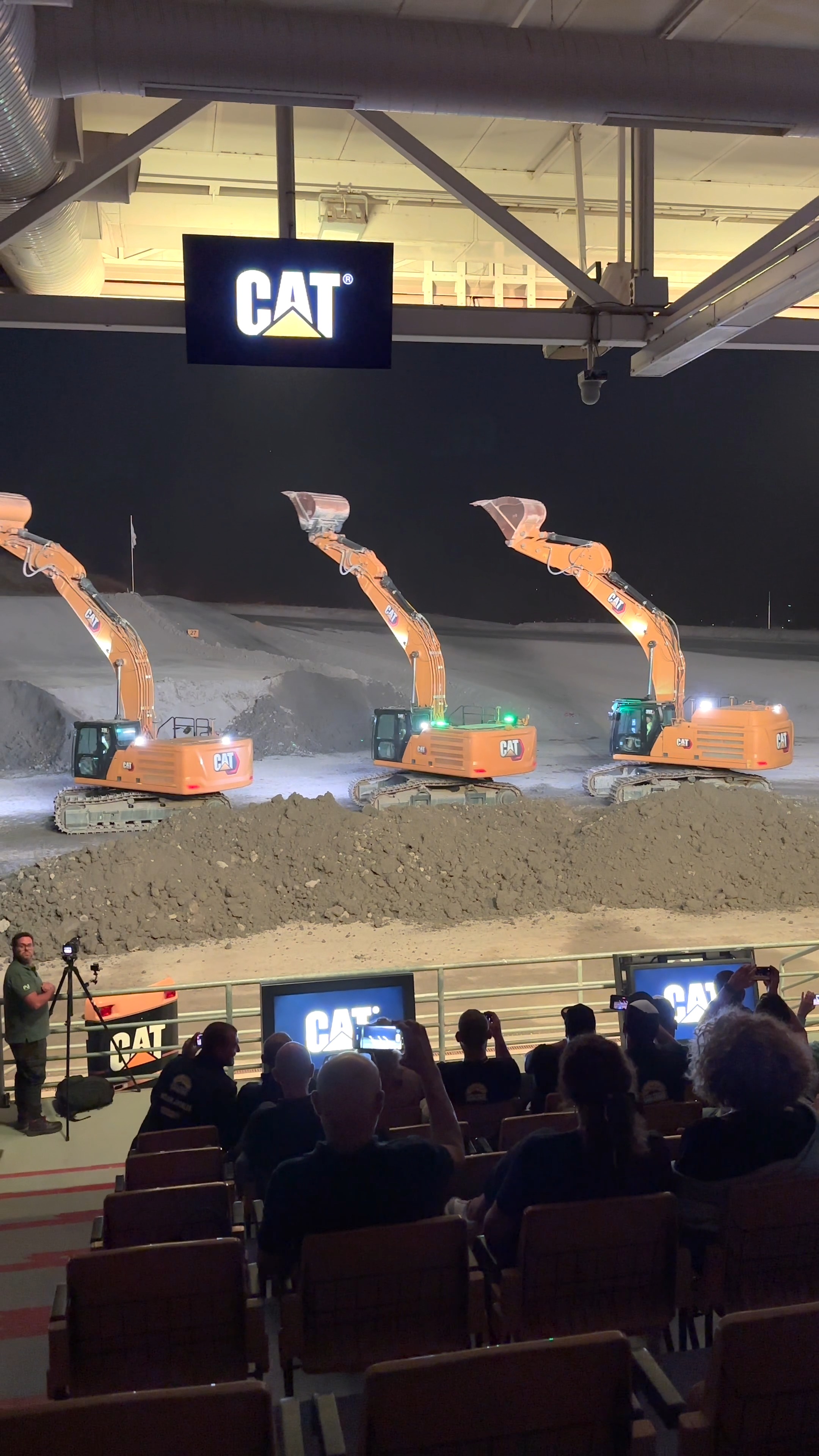 Cat Twilight demo | Las Vegas | Cat's twilight demo prior to the ...