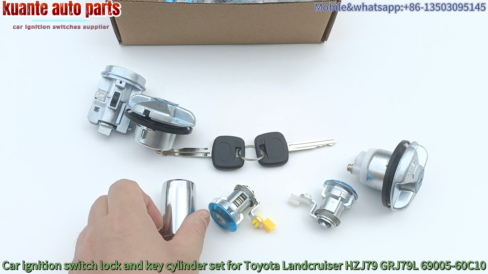 【me】 Toyota Land Cruiser J70 Key Holder and Keychain Bundle Accessories