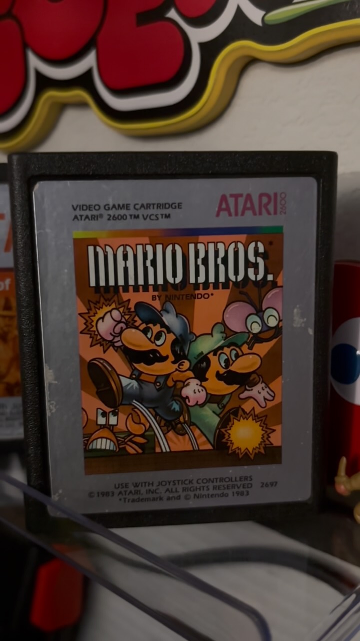 マリオ Mario Bros. - Atari 2600 (1983) Taking out crabs while dodging