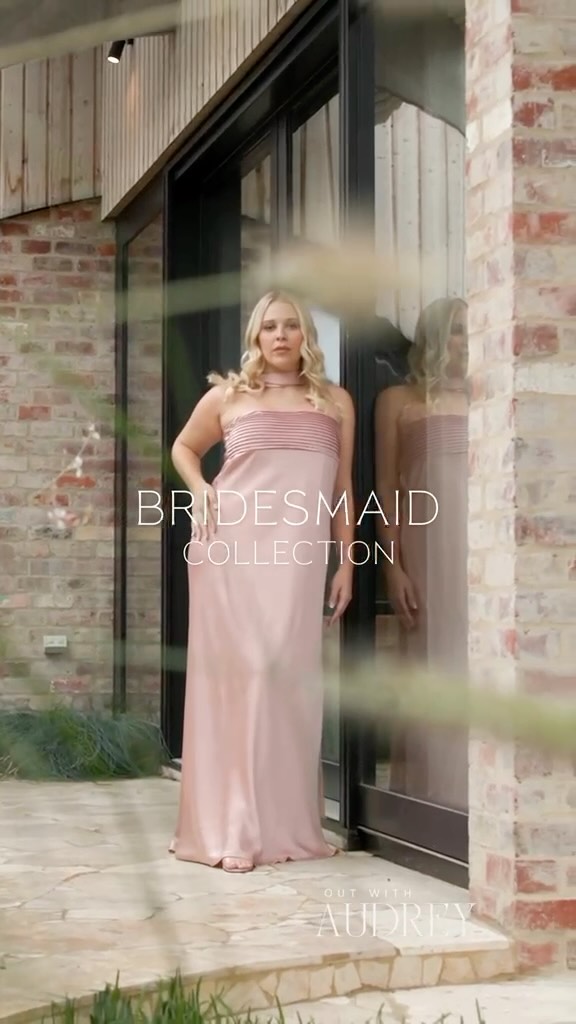 bridesmaid dresses size inclusive Your besties come in all shapes and sizes, and our do too! 💖 Shop our size-inclusive collection today! ✨ 👇 #outwithaudrey | Out With Audrey Understated Glamour: Navy Blue warehouse_collection_wedding Our plus size bridesmaid Size:Adult | 39|S mismatched green bridesmaid dresses