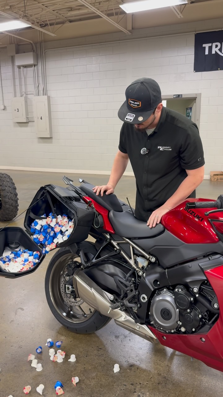 $10,999 Motorcycle! 406 Coffee creamers! 152 HP! Tell me this isn