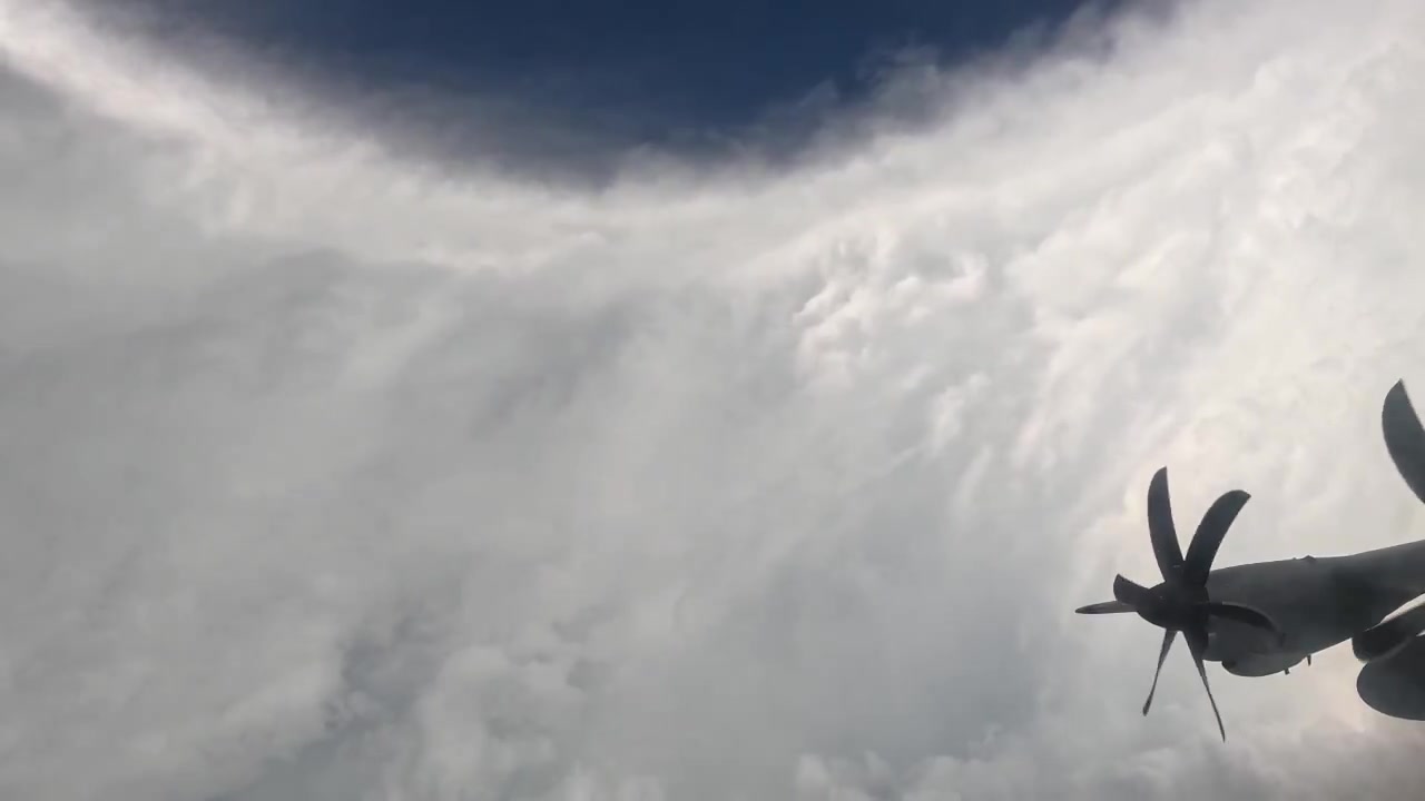 This footage from inside the eye of Category 5 Hurricane Melissa might ...