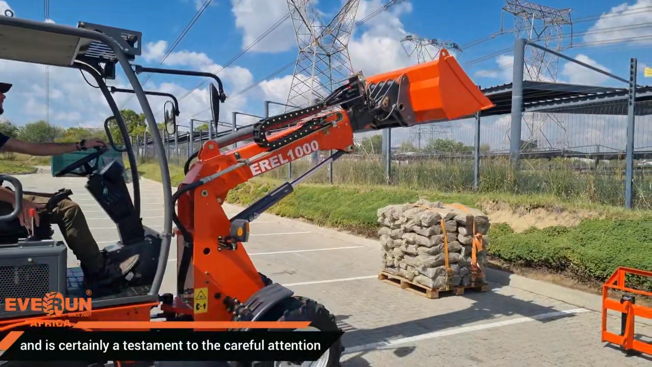 ⚡🔋 Meet the Everun EREL1000 Electric Loader! 🔋⚡ Compact. Quiet ...