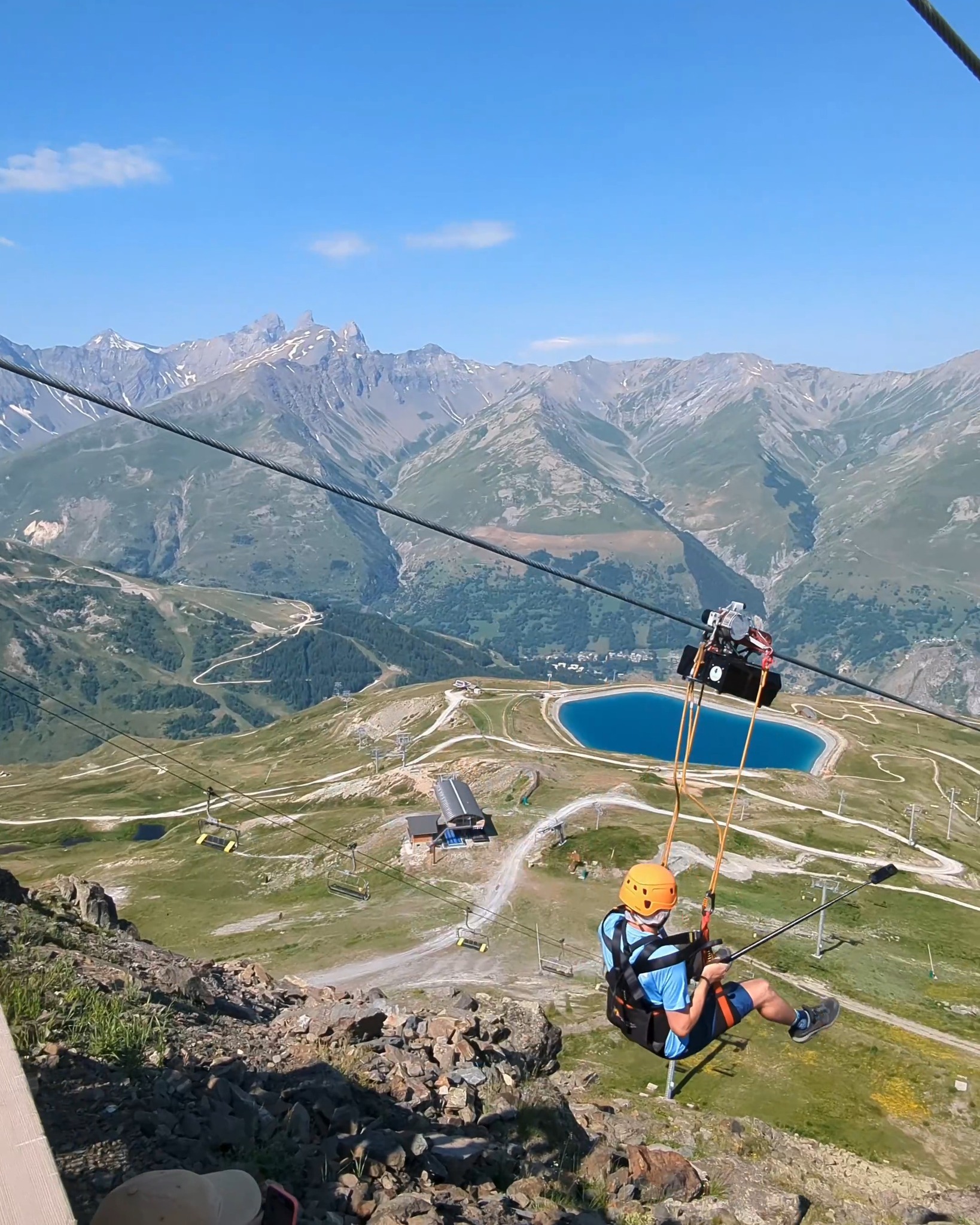 Une vue incroyable 👀 Des sensations uniques 🦅 Bienvenue à la tyrolienne ...