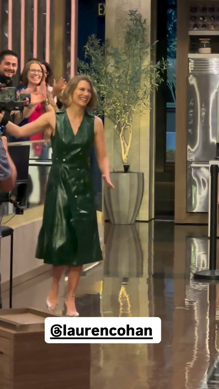 lauren cohan green dress New! 💕, appears on Live with Kelly and Mark , July 21, 2026. , Story / 🎥 Credit : @livekellyandmark on Instagram | Lauren Cohan Fans Launchdate:2024-04-08