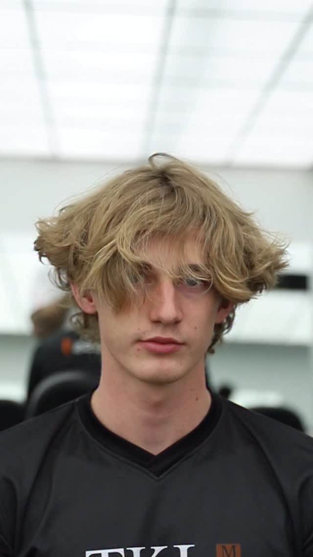 MID WAVES #hairstyle #hairinspo #behindthechair #hairstyle #hair # ...