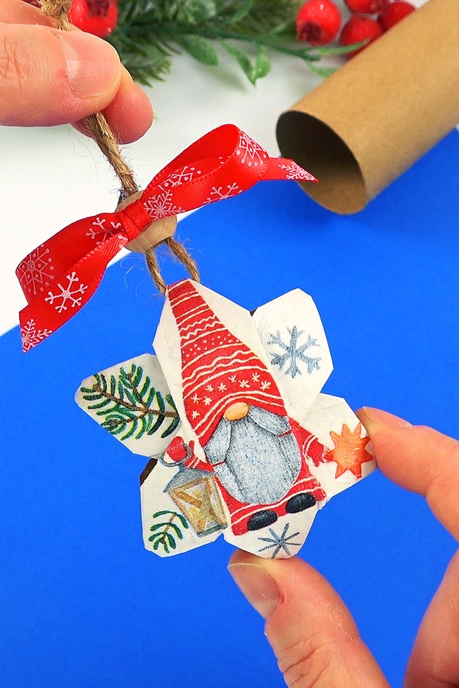 DIY Snowflake (tp roll/napkin) #fblifestyle | DIY by Pipe-Cleaner ...
