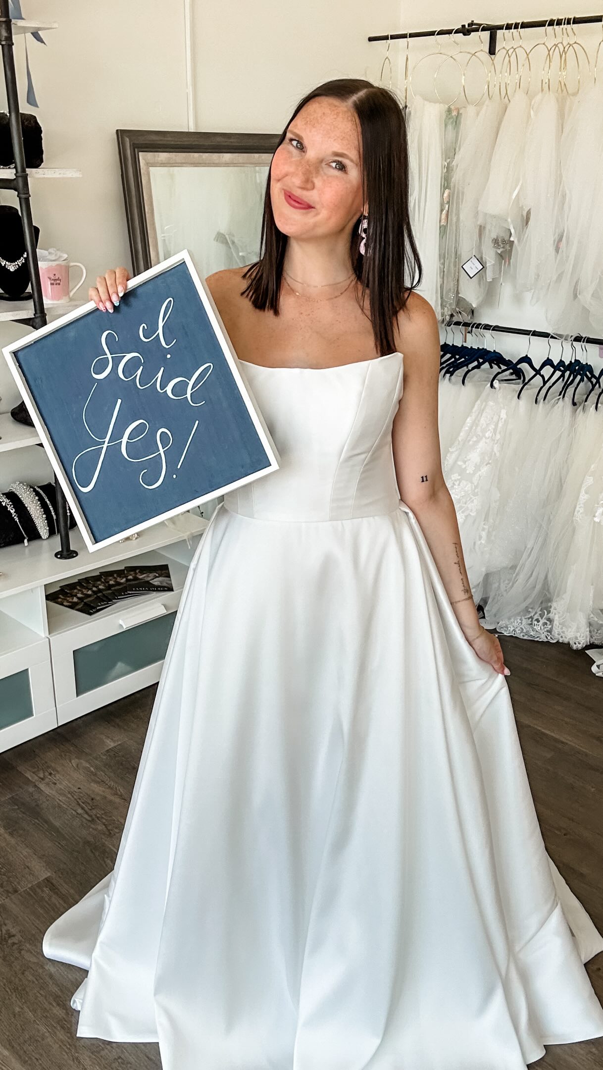 bridesmaid dresses lincoln ne It’s all fun and games until the old people can’t communicate properly ☠️, White and Ivory is Nebraska’s Best bridal shop ✌🏼 years running!! Midwest brides must stop wedding dress shop!, Color:Red（Pre-sale）