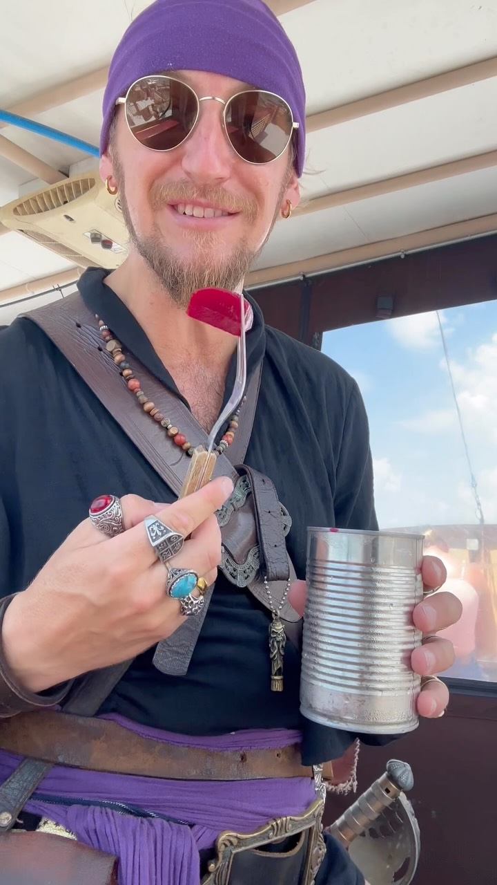 Devils gauntlet pirate ship | PirateDan Robin Blevins Catalano