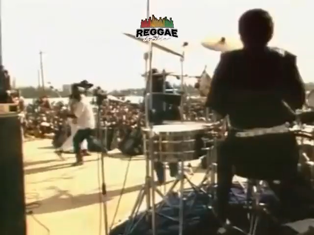 “True To Myself” é um lembrete de que não precisamos mudar quem somos ...