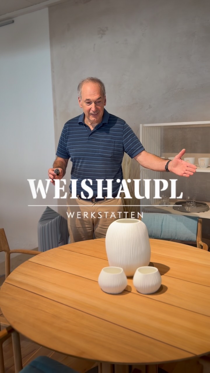 Draußen zuhause. Mit TEVA von Weishäupl. ☀️, Klare Formen, warmes Teakholz und feine Details: TEVA bringt die Leichtigkeit des Sommers nach draußen., Ob auf der Terrasse, im Garten oder im