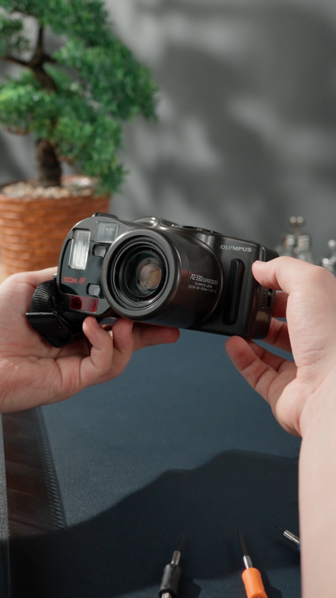 Meet the Olympus AZ-330 Superzoom! Released in the early 1990s